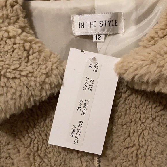 Sherpa Coat - Picture 9 of 9